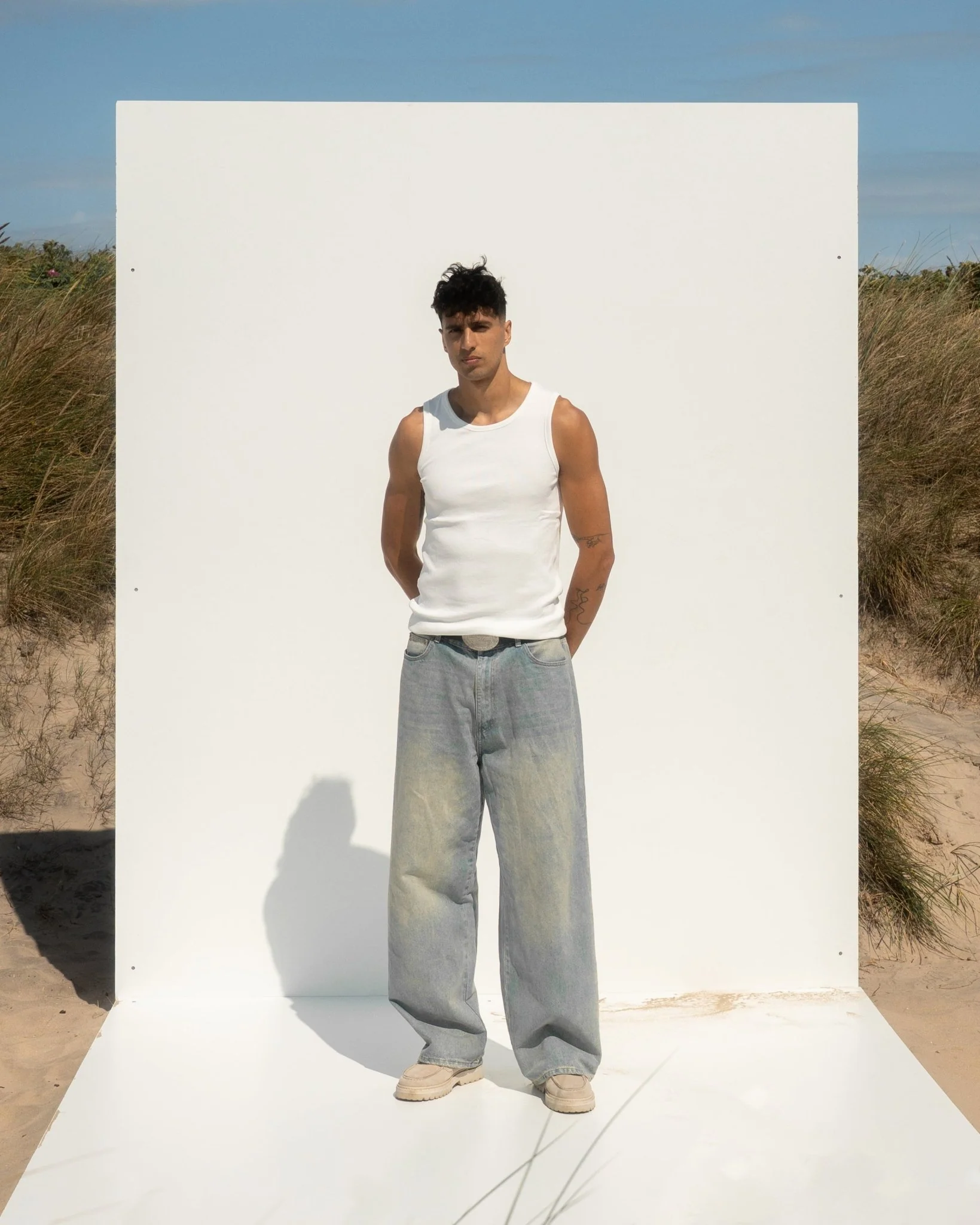 Baggy denim jeans light blue vintage wash - Image 3