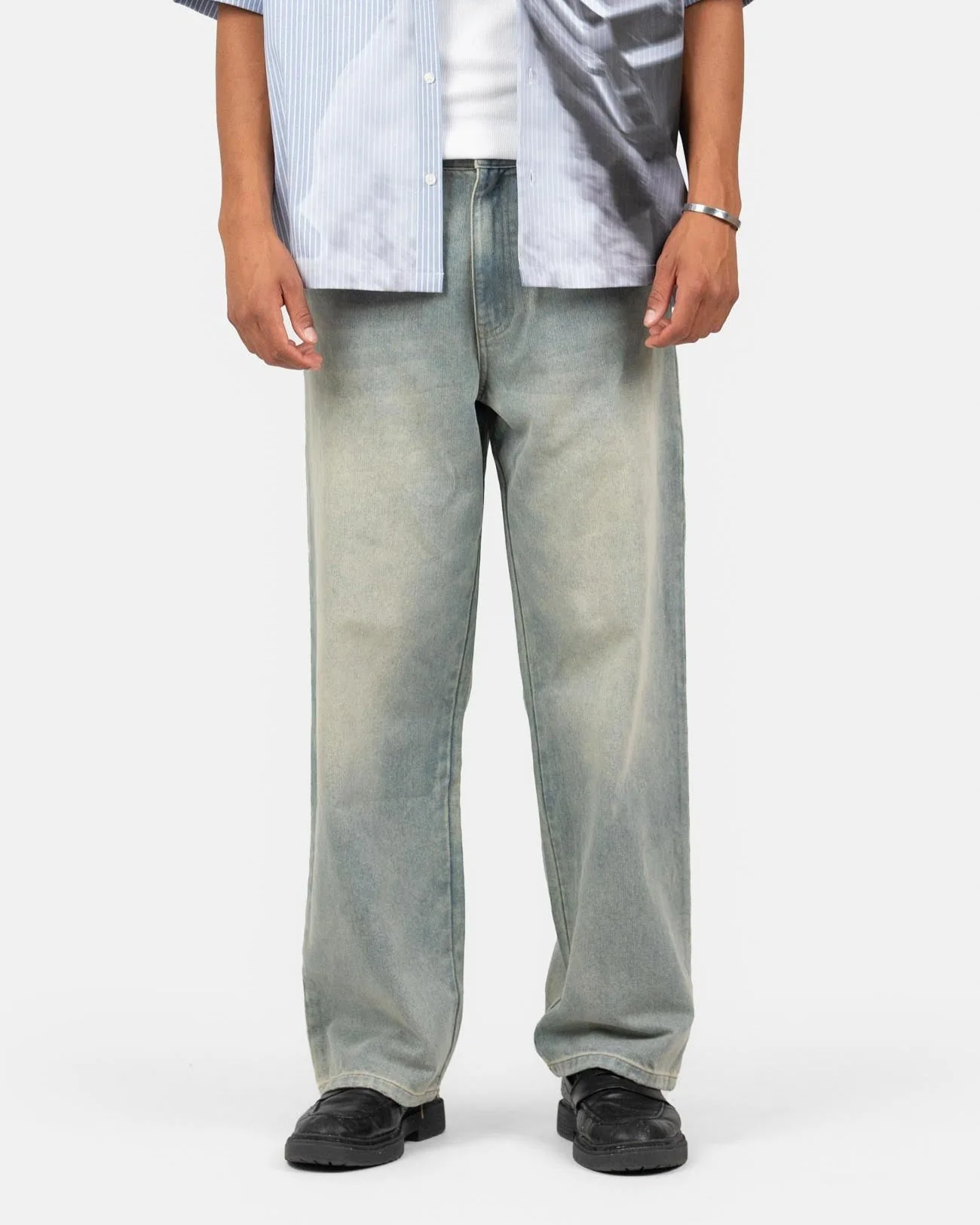 Baggy denim jeans light blue vintage wash - Image 5