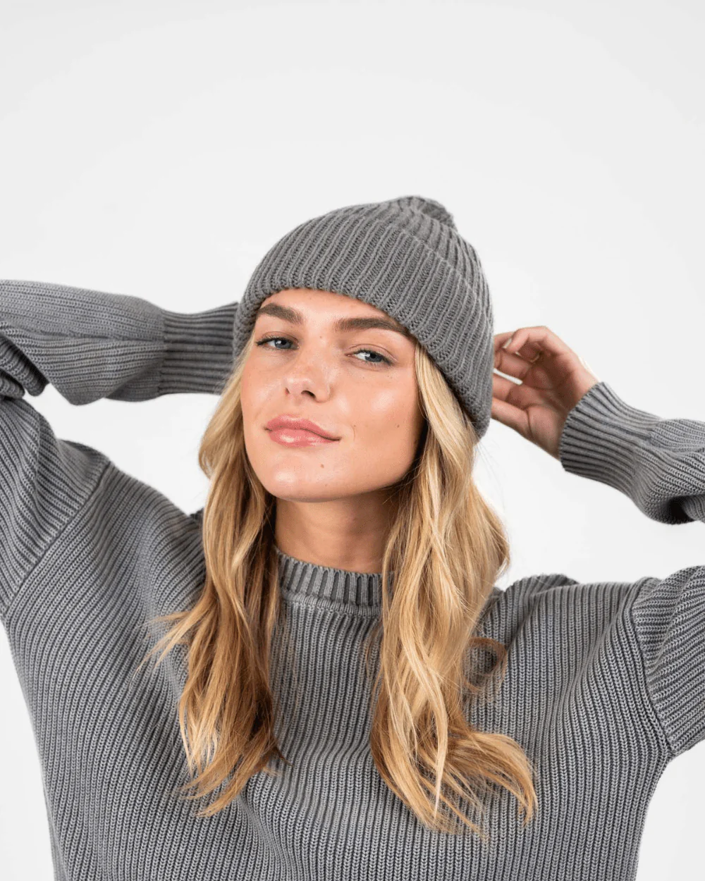 Beanie Gray - Image 3