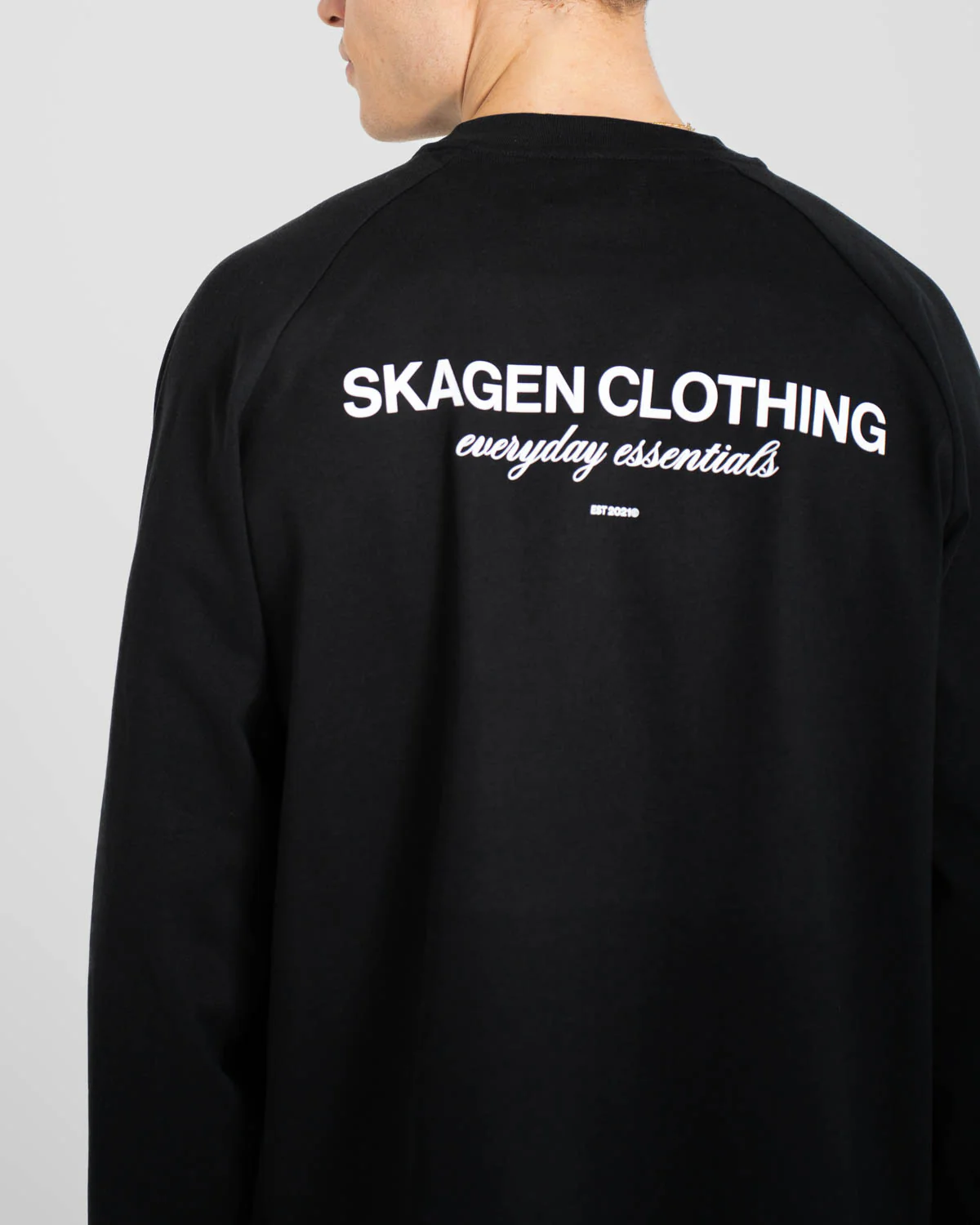 Everyday Essential Raglan Longsleeve Black - Image 6