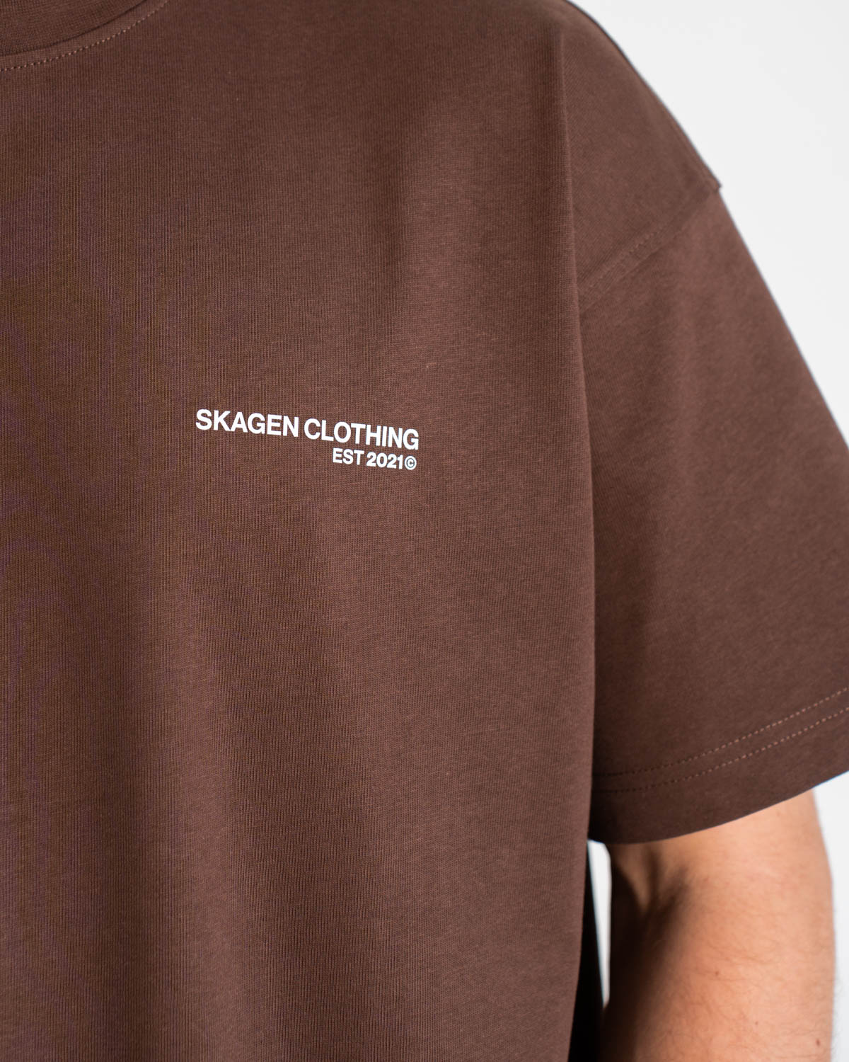 Everyday Essentials T-Shirt Brown - Image 9