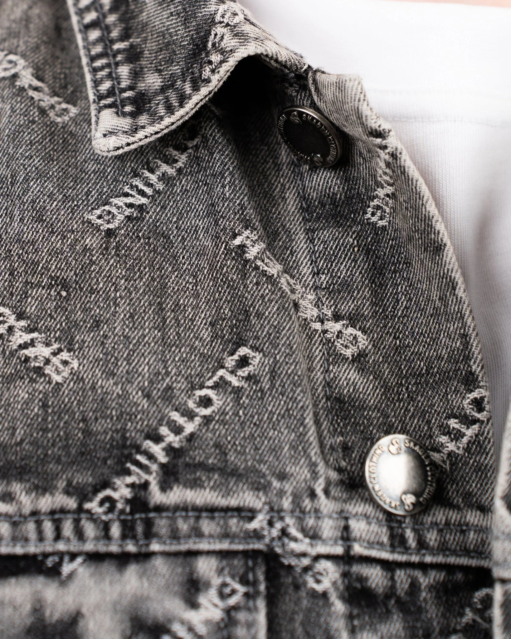 Monogram denim jacket washed gray - Image 8