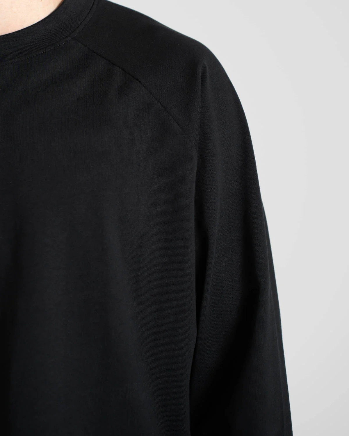 Raglan Longsleeve T-shirt Black - Image 10