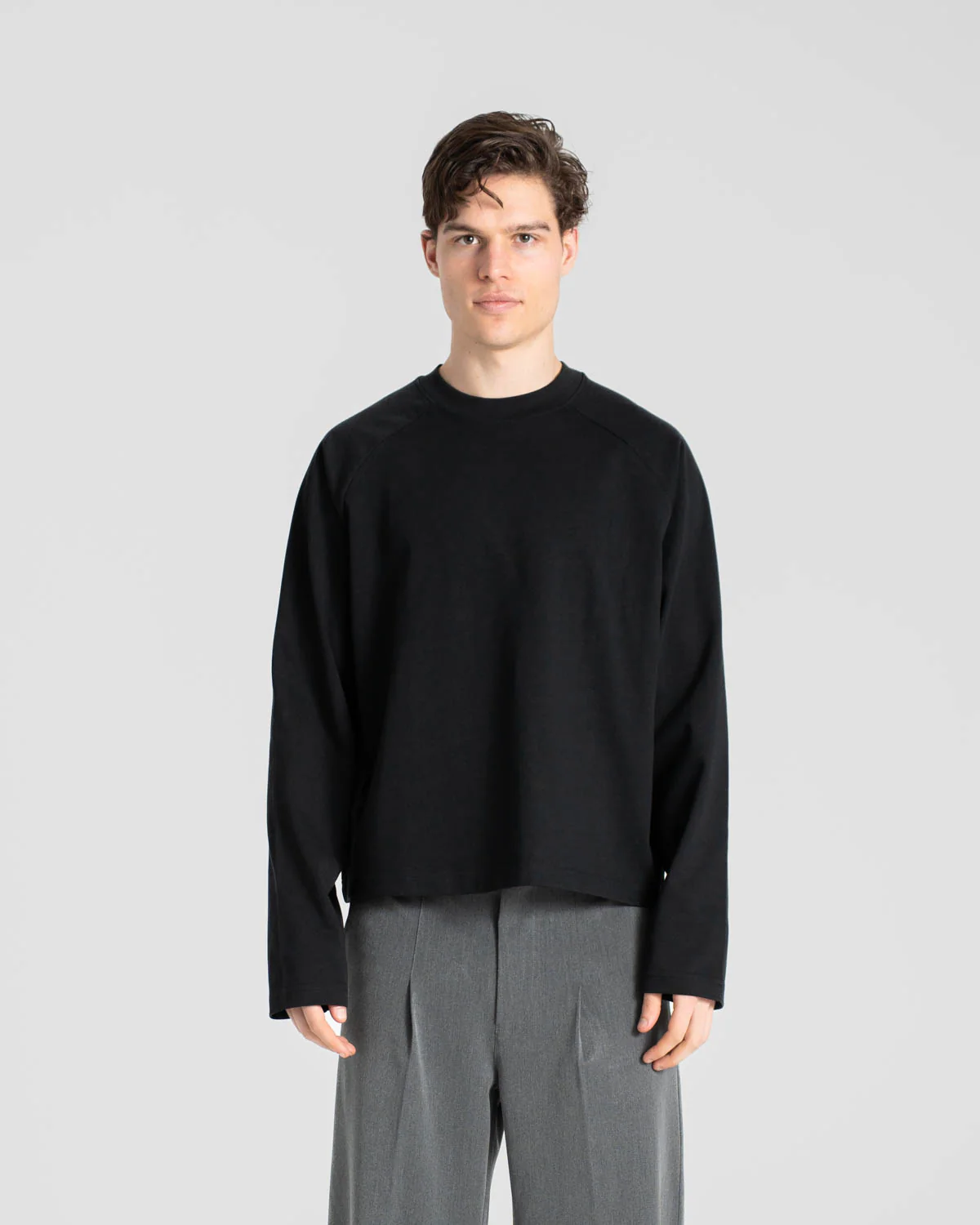 Raglan Longsleeve T-shirt Black - Image 3