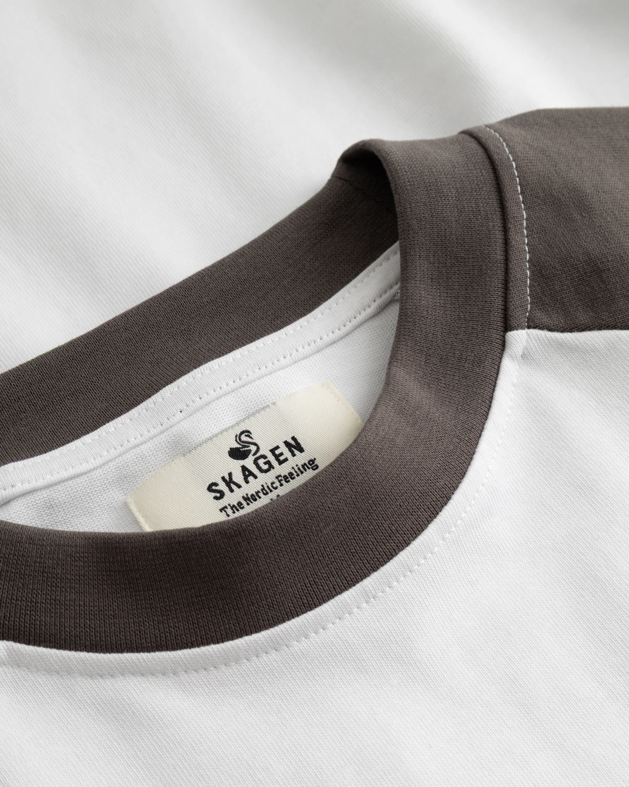 Raglan Longsleeve T-shirt White/Grey - Image 10