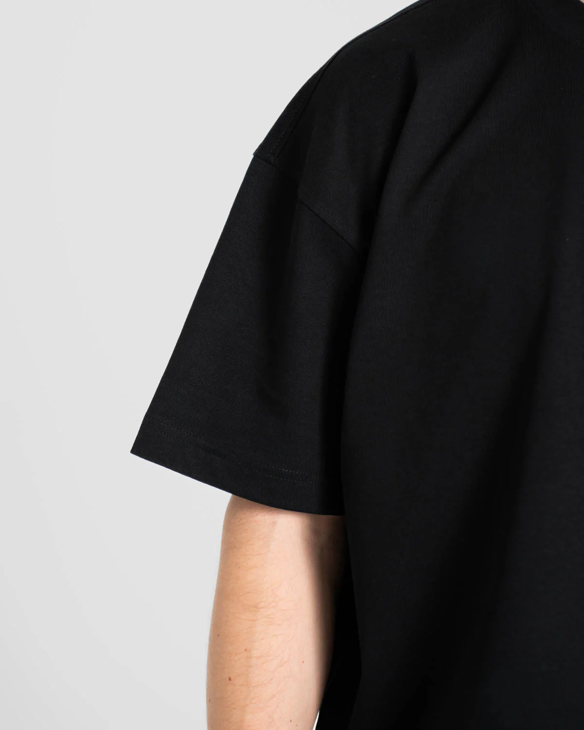 Blank T-shirt Black - Image 9